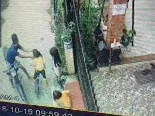Nekad!! Terekam CCTV, Seorang Pemotor di Mabar Pereteli Anting Gadis Cilik di Siang Bolong