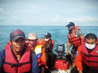 TNI AL Lakukan Pencarian Korban Tenggelam di Aceh Singkil