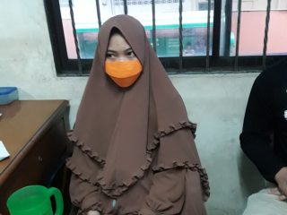 Viral!! Wanita Berhijab Coba Bunuh Diri Loncat dari Lantai 7 Thamrin Plaza Medan