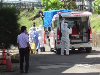 Tindaklanjuti Hasil Reaktif Rapid Test, Petugas PPS Nias Utara Dievakuasi ke RSU Gunungsitoli