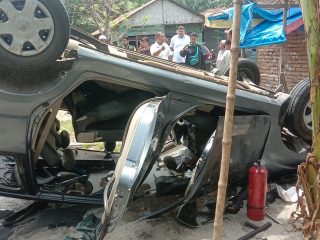 Amuk Massa Saat Penggerebekan Narkoba, Mobil Milik BNNK Deliserdang Hancur Dirusak