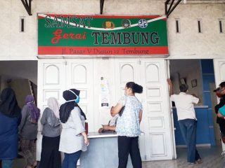 Terkesan Tak Mau Terganggu Jam Istirahatnya, Petugas Gerai Samsat Tembung Kecewakan Pewajib Pajak