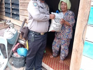 Polres Tanjungbalai Beri Bantuan Warga Terdampak Covid-19