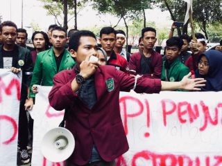 Mahasiswa di Medan Ajak Masyarakat Bersama Turun ke Jalan Tolak UU Cipta Kerja