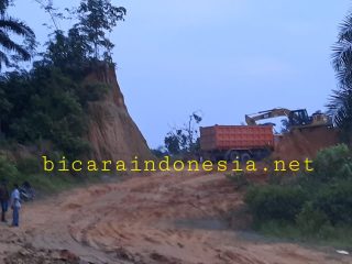 Kerjakan Mega Proyek Tol Binjai-Langsa, HKi Diduga 'Tampung' Tanah Galian C Ilegal