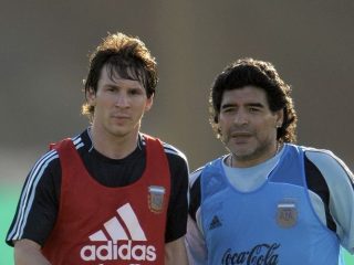 Dunia Berduka, Legenda Sepak Bola Diego Armando Maradona Meninggal Dunia