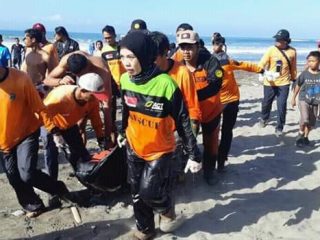 Relawan Tangguh dari Bencana ke Bencana itu Bernama Siti Maryam