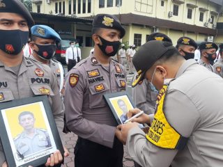 Terlibat Narkoba dan Disersi, 8 Personel Polrestabes Medan Dipecat