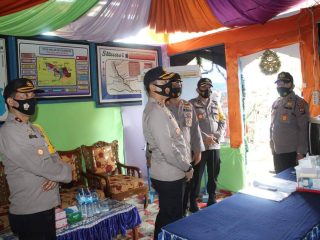 Cek Pengamanan Nataru, Kapolres Labuhanbatu Sambangi Pos di Perbatasan Riau