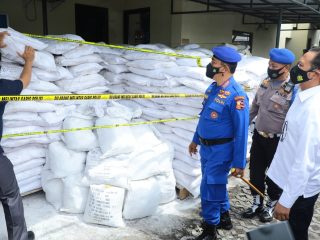 Ditpolairud Baharkam Polri Ungkap Lokasi Pembuatan 16 Ton Bahan Peledak Bom Ikan