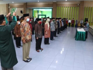 Rektor Lantik 50 Pejabat Fungsional UIN Sumut