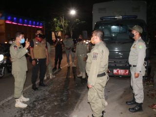 Jam Operasional Diberlakukan, Tim Satgas Covid-19 Pemko Medan 'Sisir' Tempat Usaha