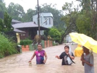 Banjir Setinggi 3 Meter dan Tanah Longsor Terjang Manado, 5 Orang Meninggal Dunia