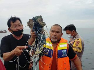 Diduga Meledak di Kepulauan Seribu, Puing Pesawat Sriwijaya Air Ditemukan