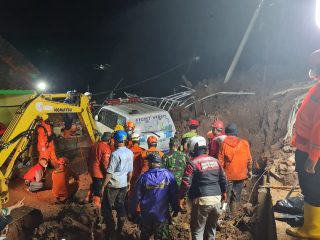 11 Tewas dalam Bencana Longsor di Sumedang, Danramil dan Staf BPBD Turut jadi Korban