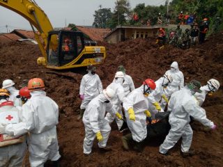 Basarnas Paparkan Soal SJ182 Hingga Update Bencana di Tanah Air yang Menelan Ratusan Korban Jiwa