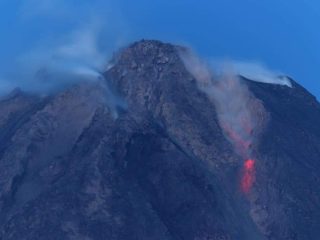 Gunung Sinabung Menebar Ancaman