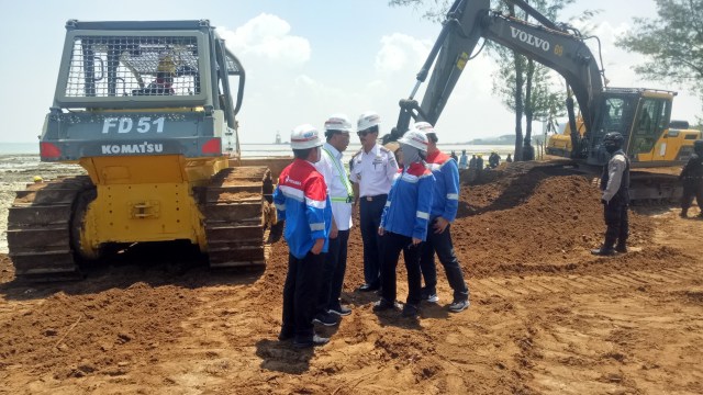 Terdampak Proyek Kilang Minyak Tuban, Pertamina Juga Siapkan Lahan untuk Rumah Warga