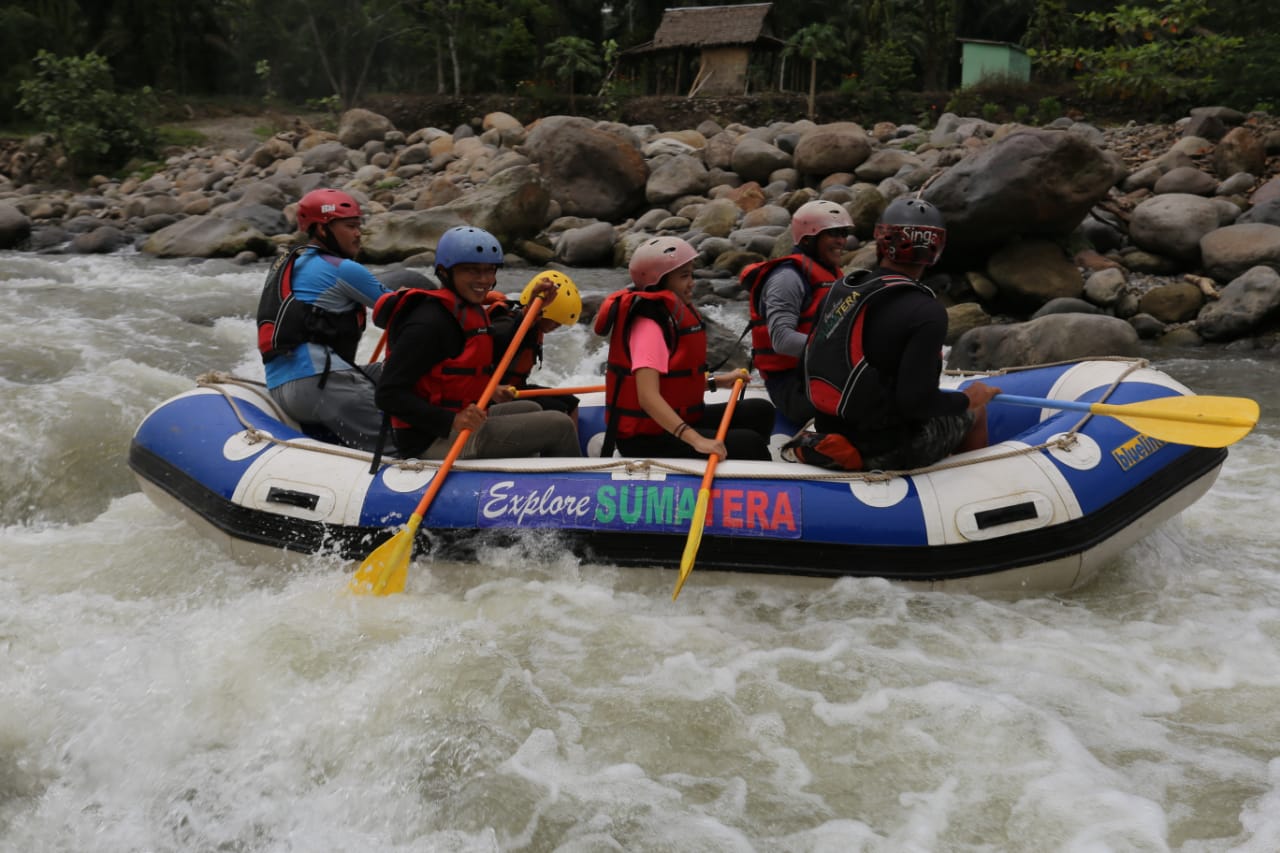 Explore Sumatera, Lokasi Wisata Alam Bagi Petualang Sejati