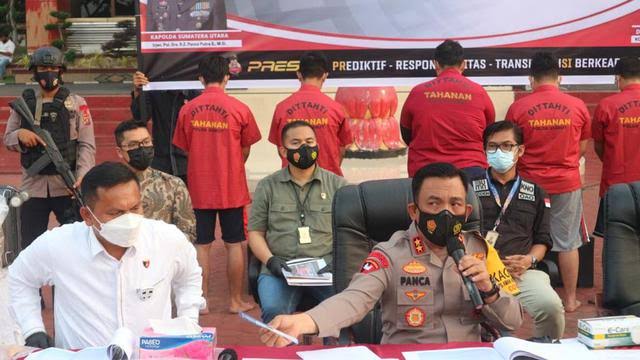 Jadi Tersangka Kasus Daur Ulang Rapid Test, 5 Karyawan Kimia Farma Dipecat