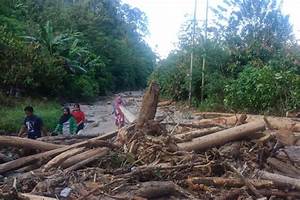 Pasca Banjir Bandang, Tagar #prayforNTT jadi Trending Topik