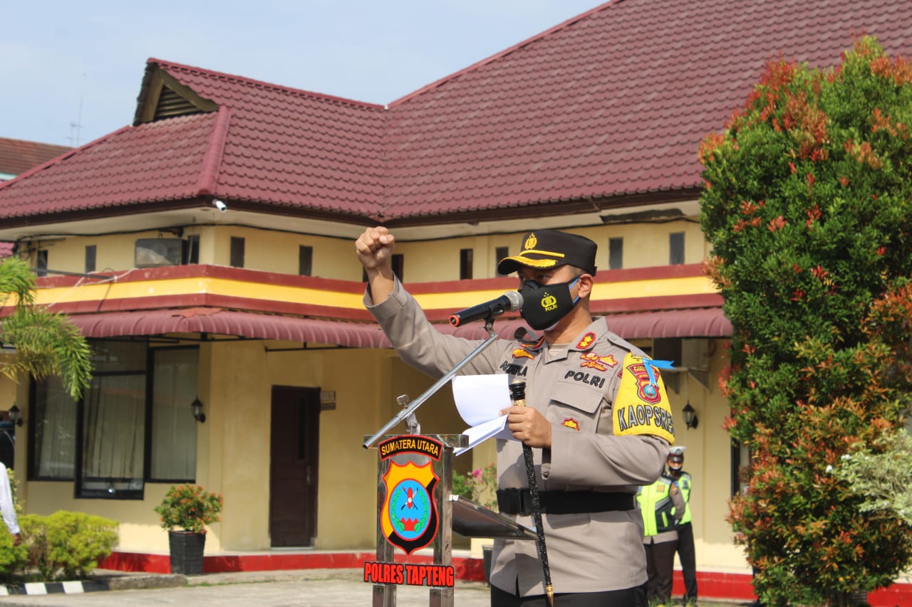 Polres Tapteng Gelar Apel Pasukan Operasi Keselamatan Toba 2021