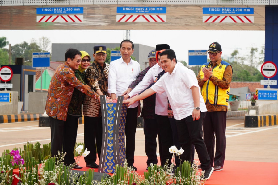 Presiden Jokowi Resmikan Jalan Tol Baru