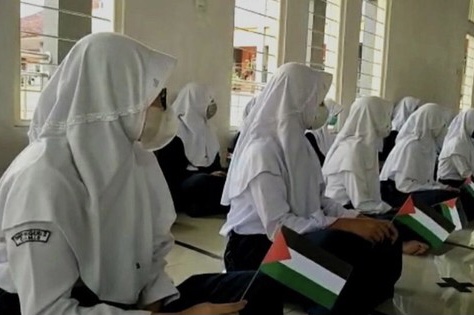 Peduli Palestina, Siswa di Ciamis Gelar Doa Bersama dan Galang Dana