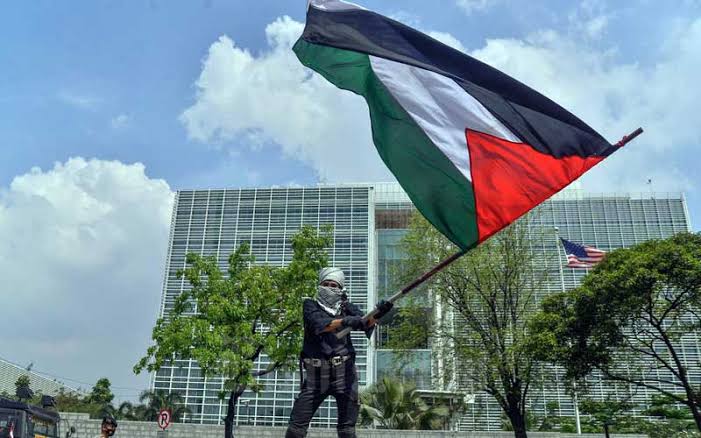 Bentuk Solidaritas, Sembilan Titik Lokasi di Jakarta Dipasang Lampu Bernuansa Palestina