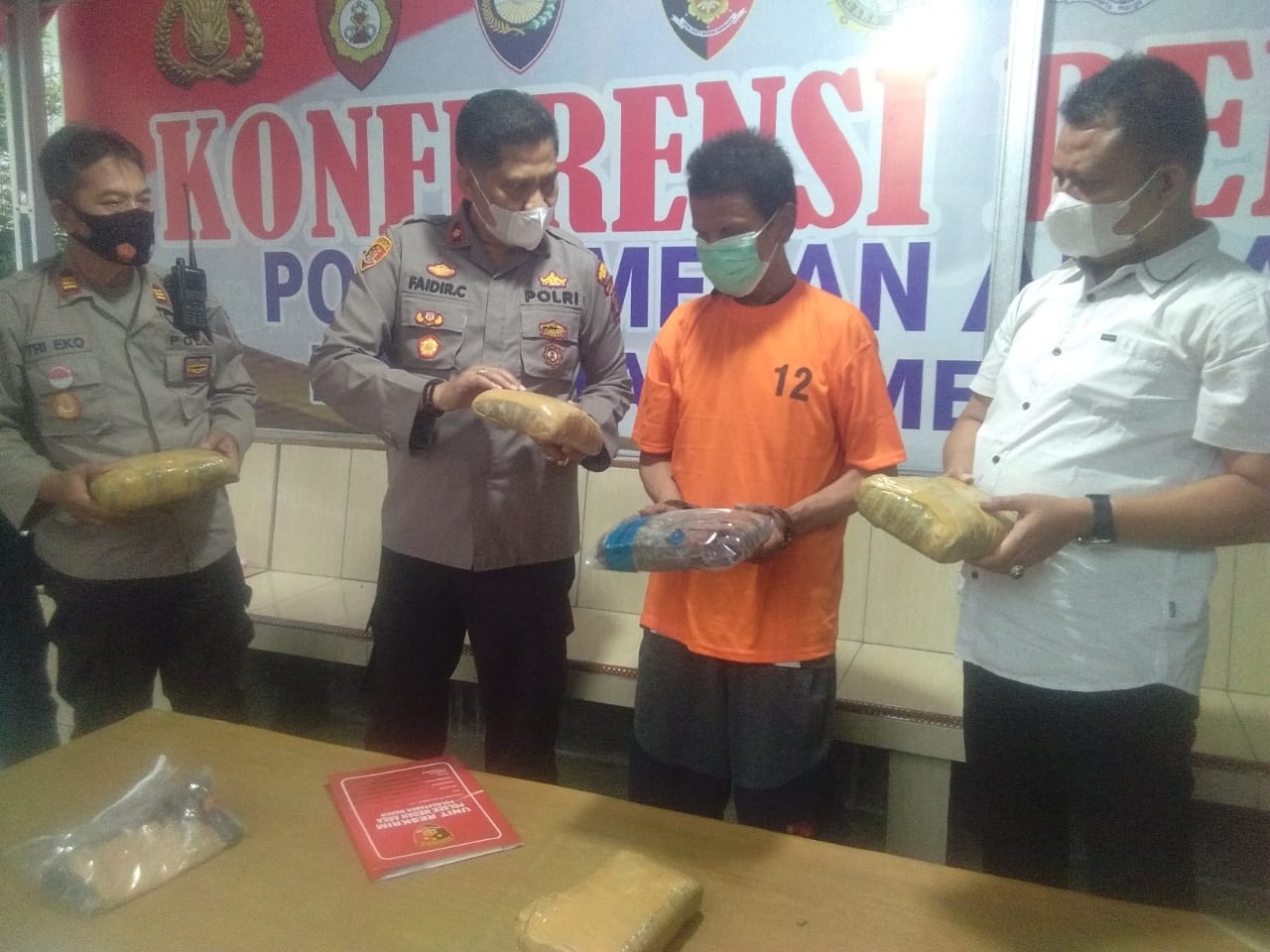 Bandar Ganja Tak Berkutik Disergap Petugas Polsek Medan Area