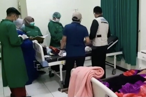 Usai Santap Makanan di Acara Syukuran, Puluhan Warga Garut Keracunan