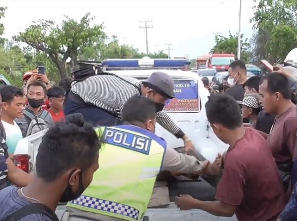 Jatuh dari Motor, Pria di Medan Tewas Terlindas Angkot