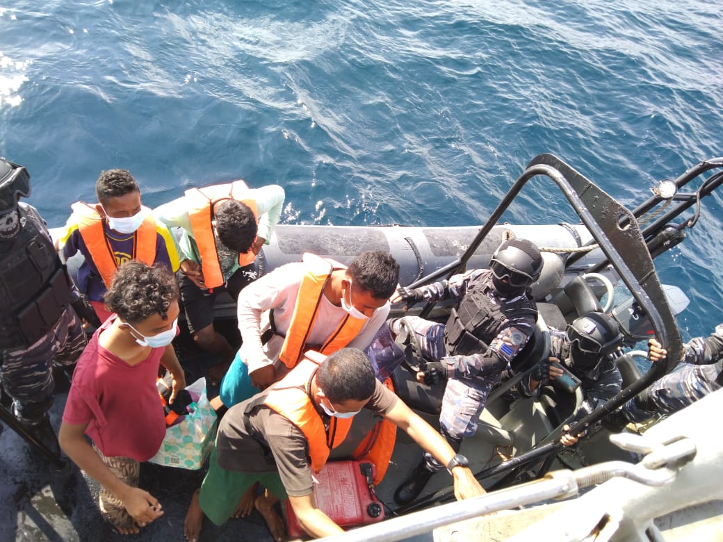 Terdampar di Malaysia, TN-AL Evakuasi 5 Nelayan Asal Lubukpakam
