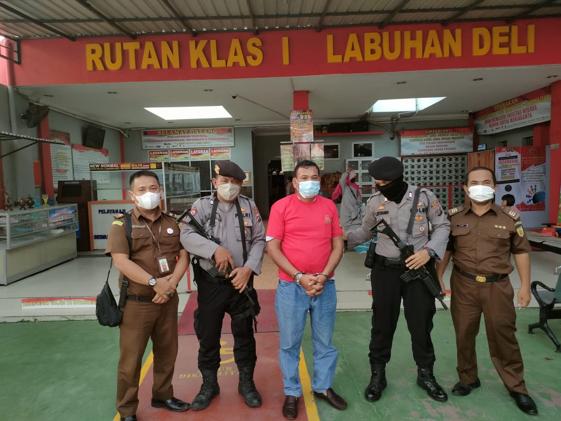 Dugaan Korupsi Dana BOS, Eks Kepala SMAN 8 Medan Akhirnya Dijebloskan ke Rutan