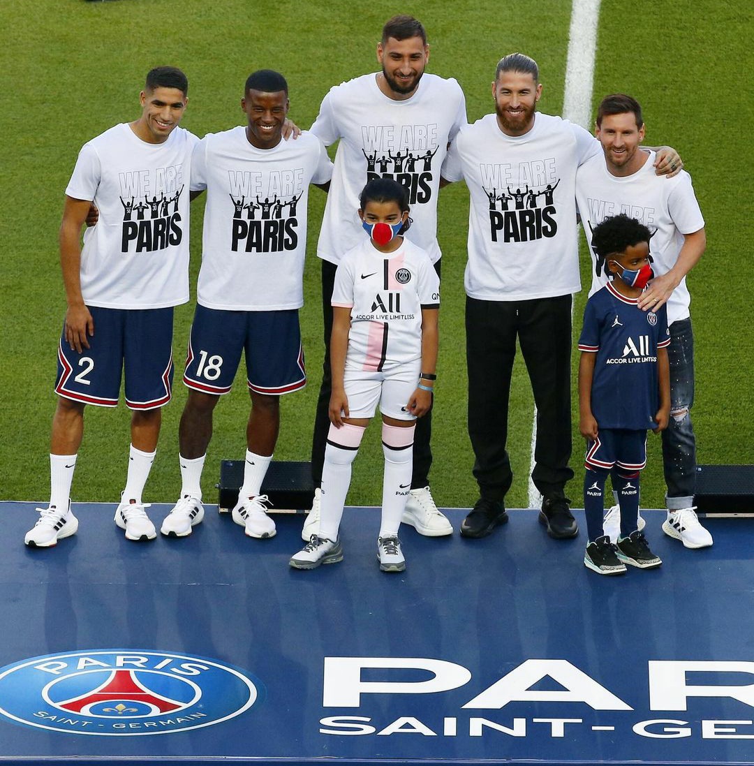 Wow! Termasuk Messi, PSG Resmi Perkenalkan 5 Bintang Anyarnya di Parc des Princes
