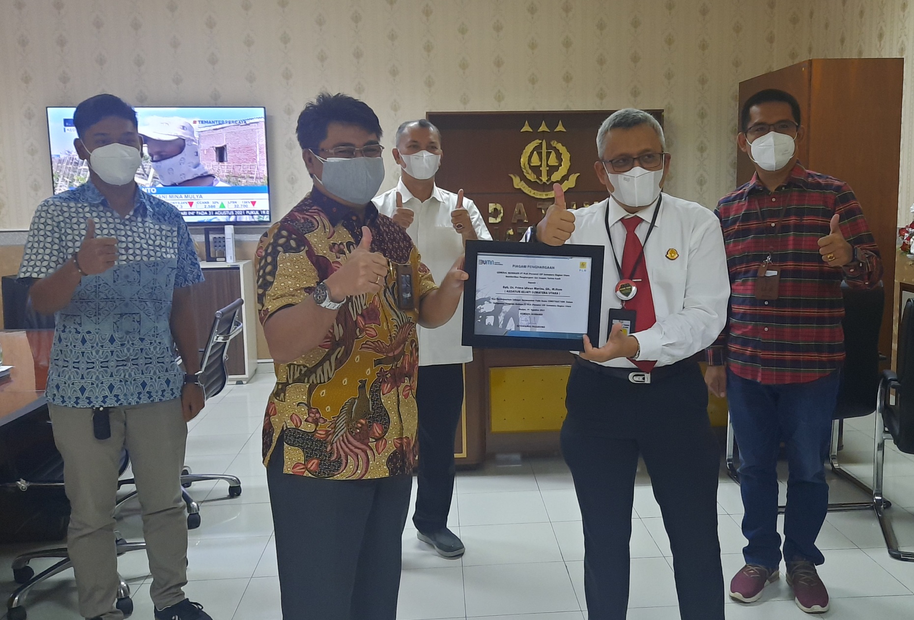 Beri Penghargaan kepada Asdatun Kejatisu, Bentuk Apresiasi PLN UIP Sumbagut Atas LA/LO Proyek Asahan III