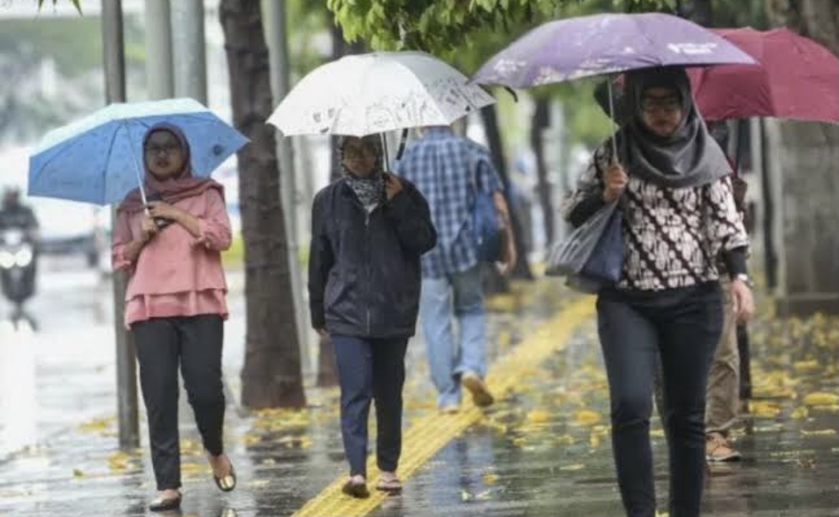 Cuaca Hari Ini, Hujan Guyur Jabodetabek Siang Nanti