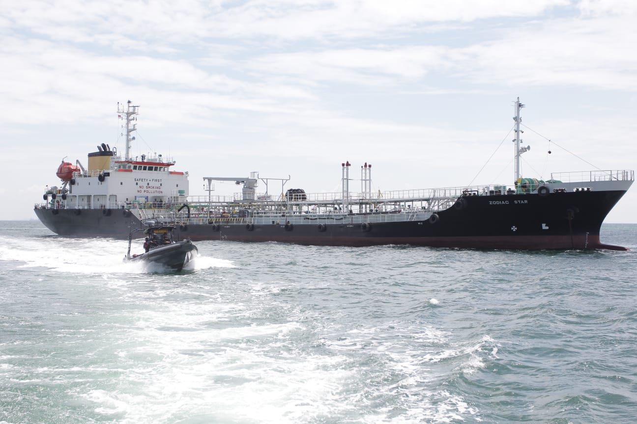 Ditangkap TNI AL di Batam, Tanker Berbendera Panama Diduga Bawa 4.600 Ton Limbah
