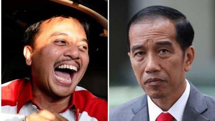 Pamer Kartu Mahasiswa, Roy Suryo Sindir Jokowi Tak Terdaftar di UGM