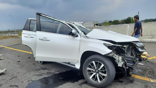 Kecelakaan Mobil di Tol Jombang, Vanessa Angel dan Suaminya Dikabarkan Meninggal Dunia