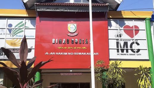 Ratusan Makanan untuk Logistik Bencana Makassar Ditemukan Kadaluarsa