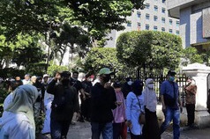 Tak Bisa Dilalui Massa 212, Gerbang Gedung DPRD DKI Jakarta Ditutup