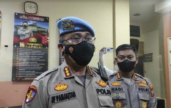 Diduga Terima Uang Suap dari Bandar Narkoba, Propam Polri Periksa Kombes Riko hingga Malam Hari