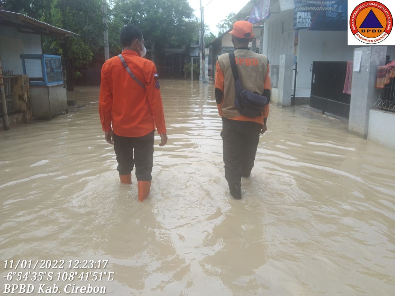 Sungai Ciberes Meluap, Sebanyak 2.728 Warga Cirebon Kebanjiran