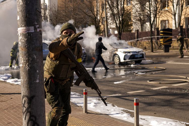 Pasukan Rusia Mendekat dari Semua Sisi, Ibu Kota Ukraina Siaga Tinggi