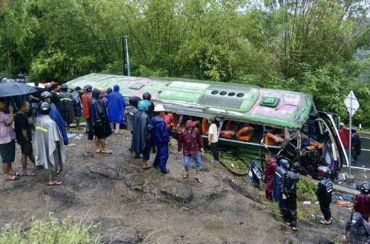 Korban Kecelakaan Bus Pariwisata di Imogiri Bertambah, 13 Orang Meninggal Dunia