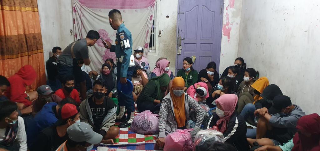Gerebek Gudang di Tanjungbalai, TNI AL Tangkap 75 Orang Calon PMI Ilegal