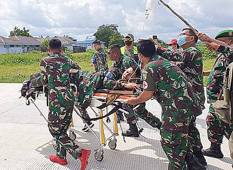 Kena Peluru KKB, Seorang Prajurit TNI Roboh Terluka di Intan Jaya Papua
