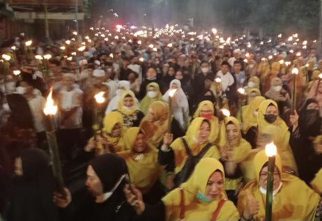 Sambut Ramadan, Ribuan Warga di Medan Ikut Pawai Obor