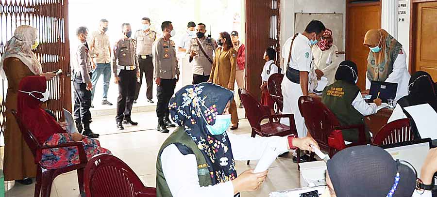 Pantau Pelaksanaan Vaksinasi, Kapolres Tanjungbalai Kunjungi Kantor Camat Datuk Bandar